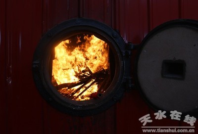 清水县东部新城区集中供暖开始点火烘炉(图)--天水在线